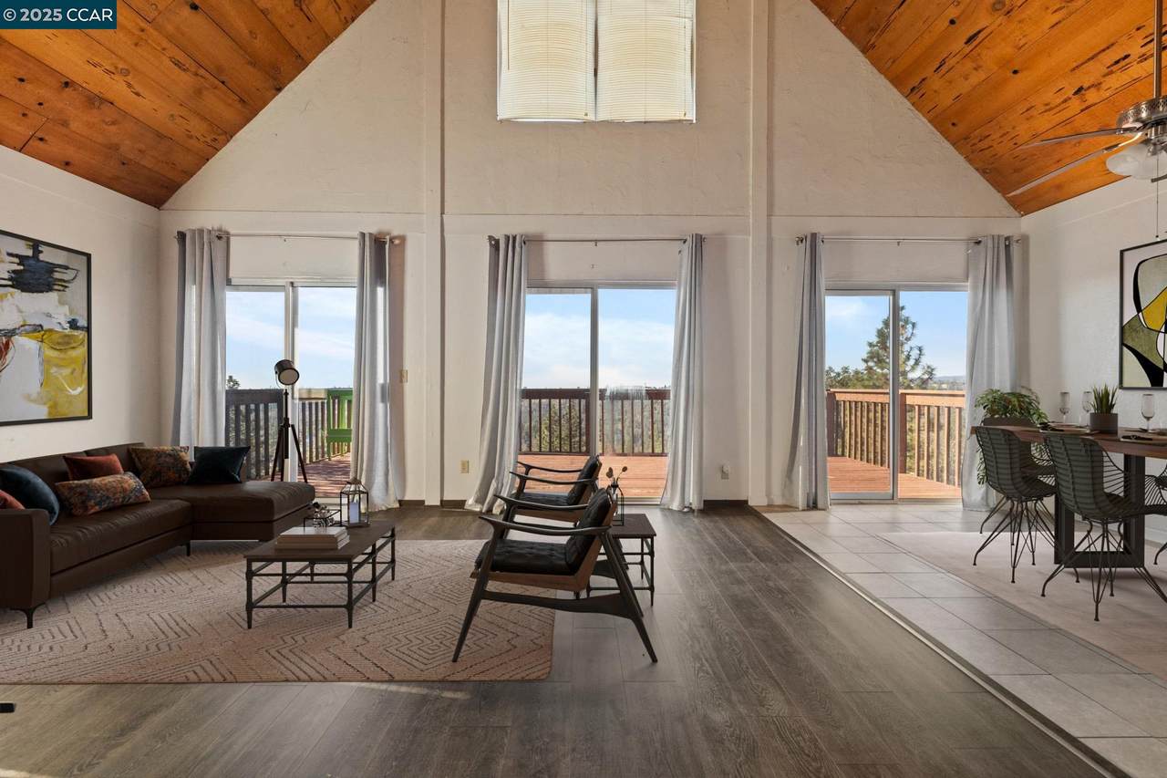 18957 Stag Circle - Photo 1