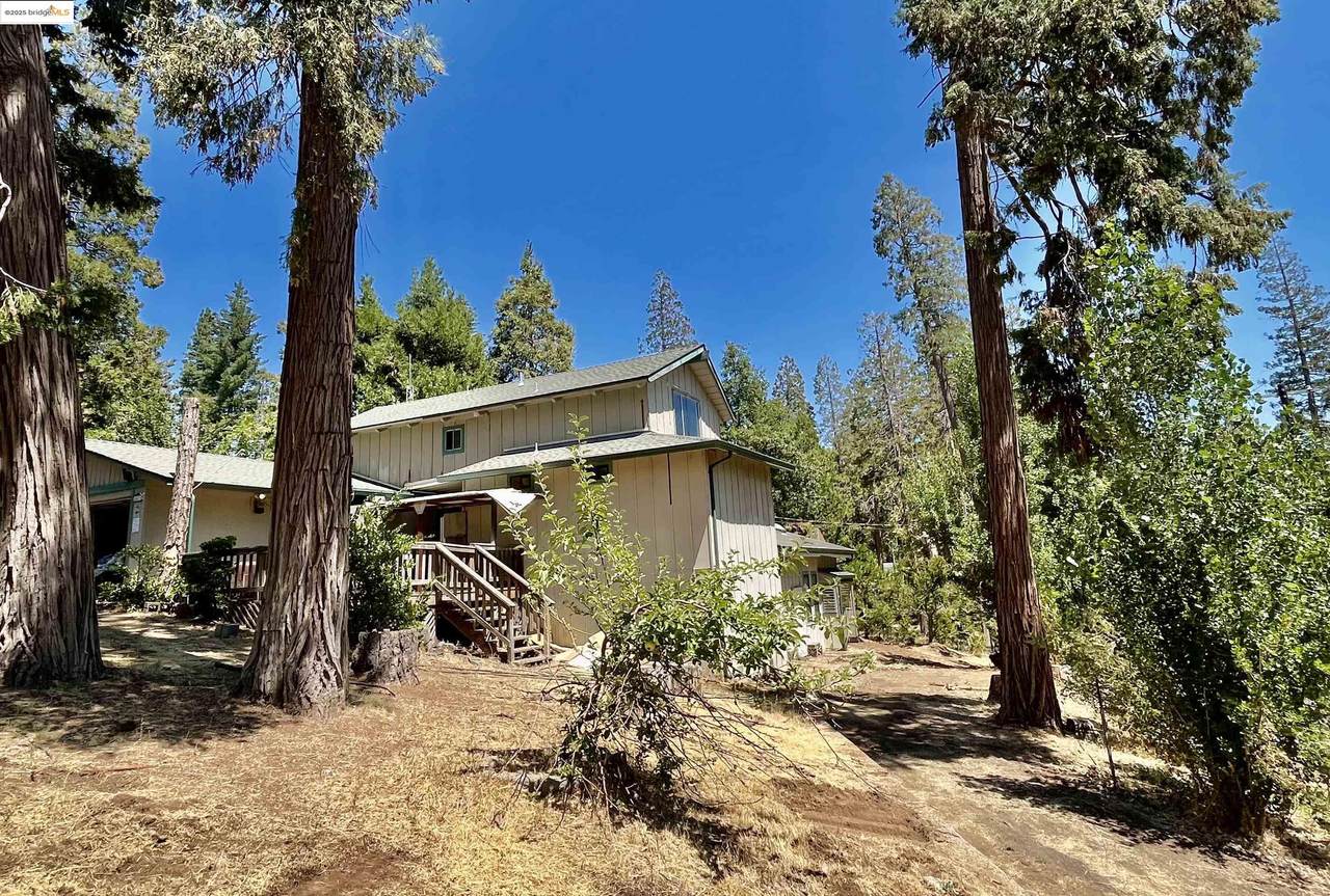 24691 Quartz Ave - Photo 1