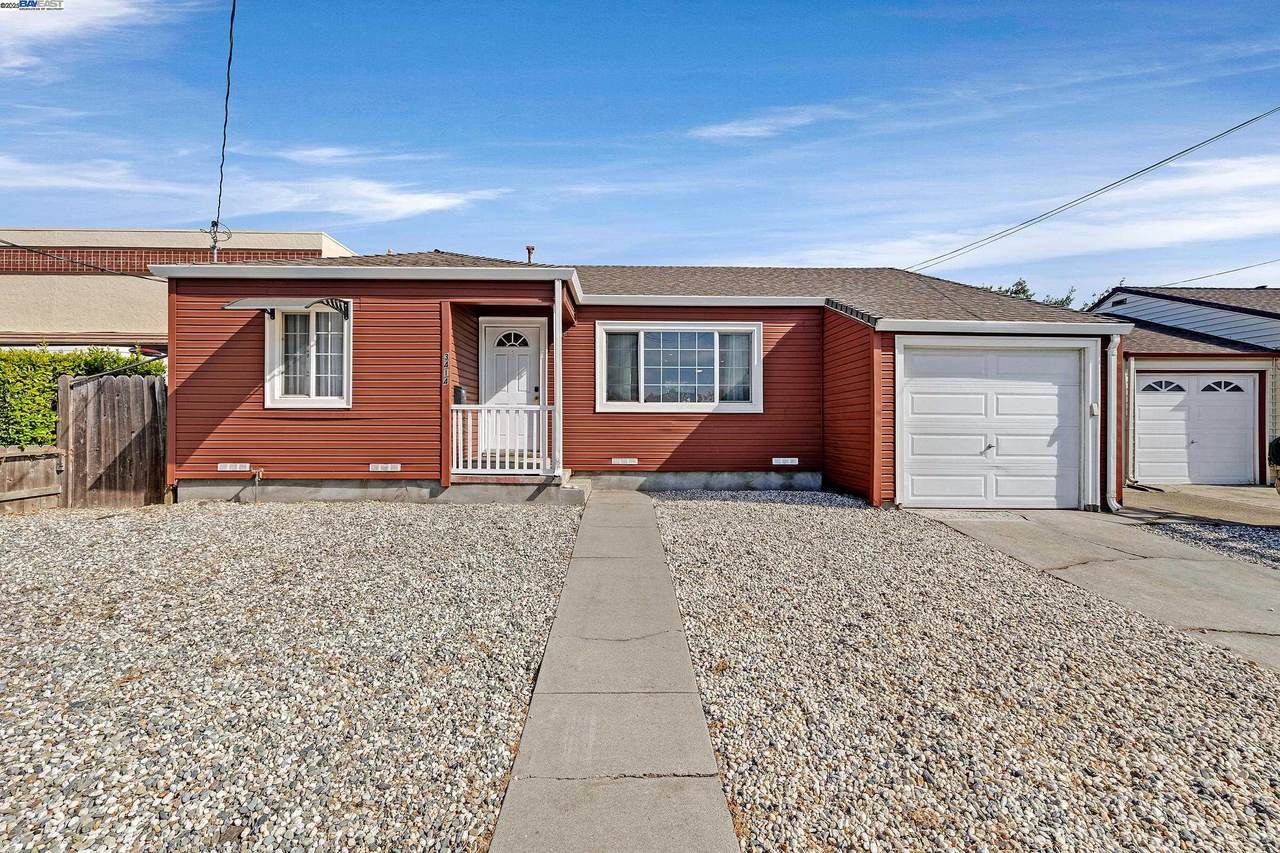 3414 Pine St - Photo 1