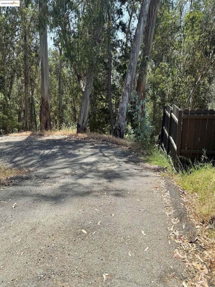 6406 Valley View Rd. - Photo 1