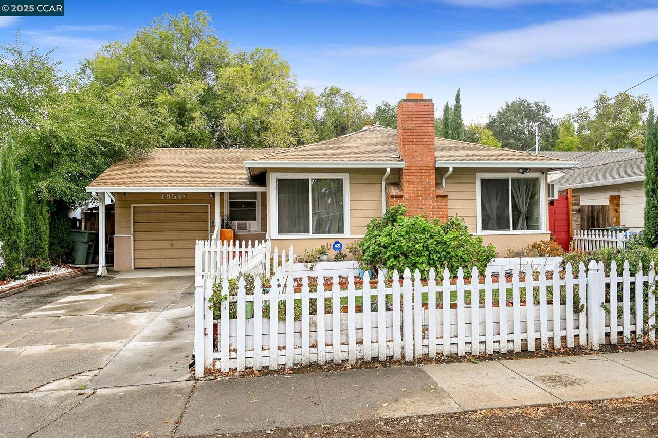 1954 6Th St - Photo 1