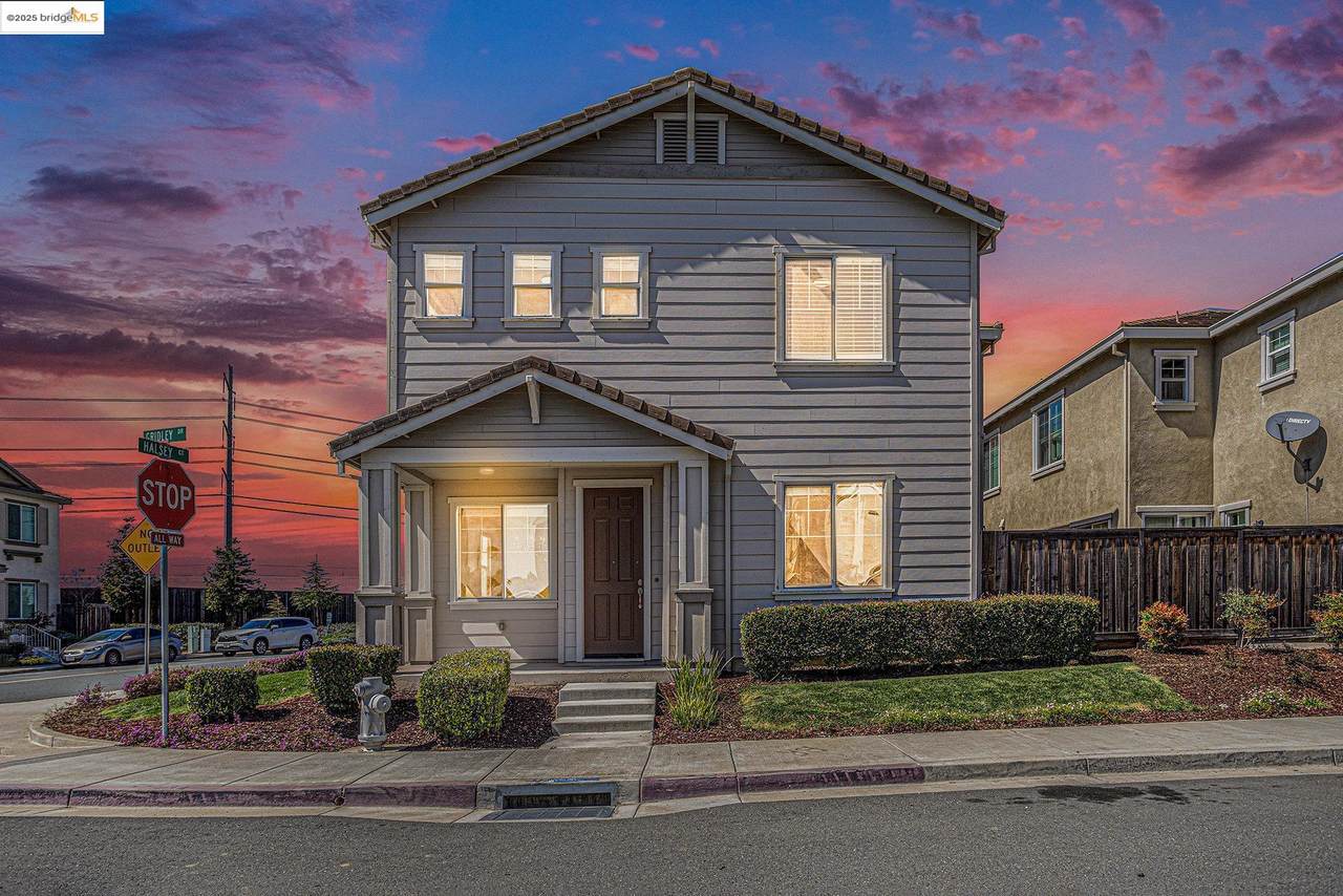 175 Halsey Way - Photo 1