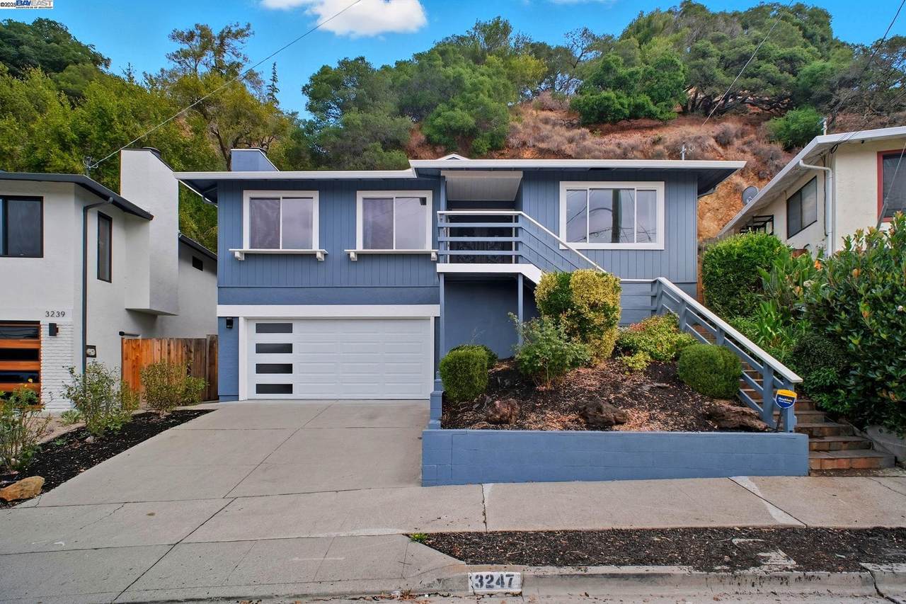 3247 Revere Ave - Photo 1