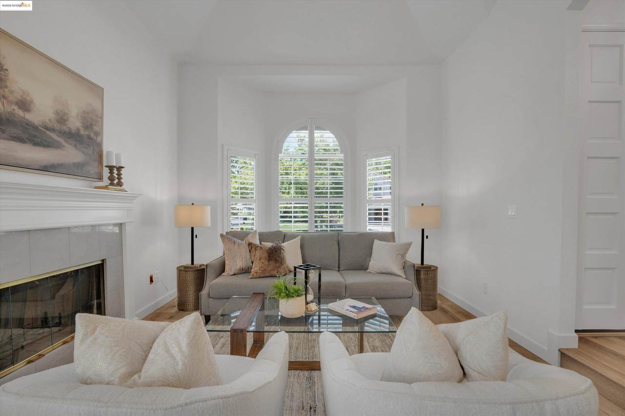 805 Devonshire Loop - Photo 1