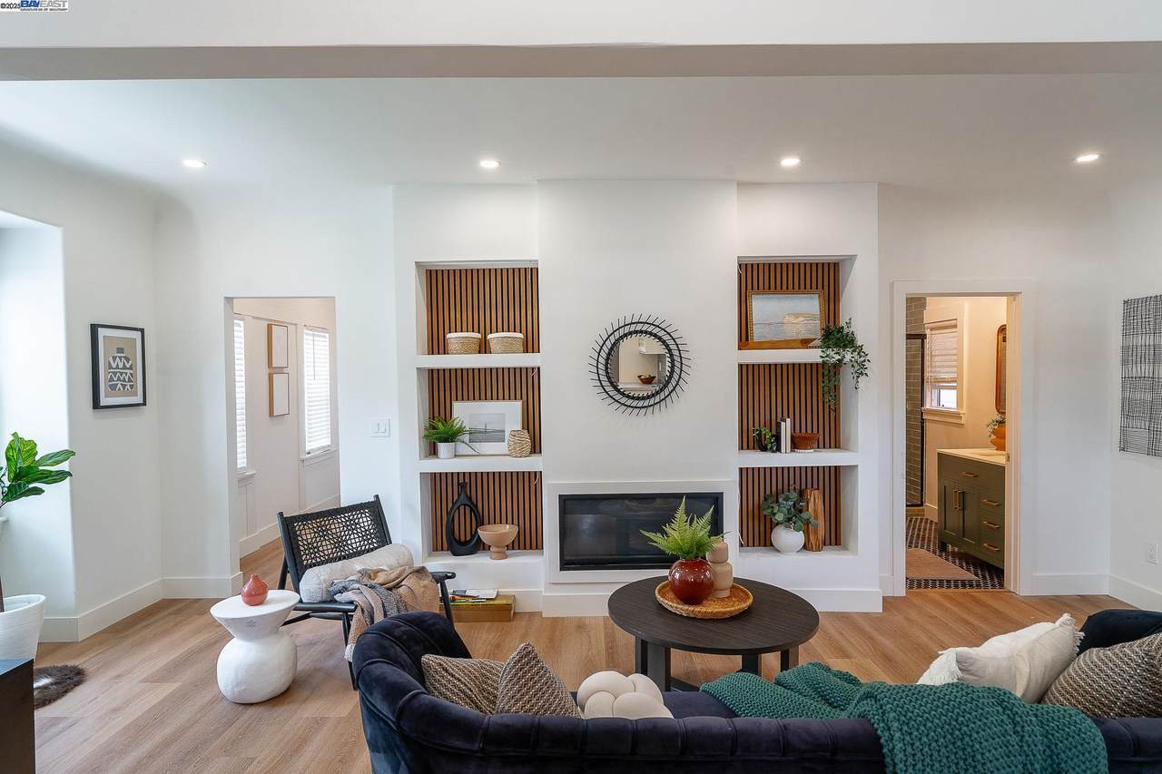 3708 Lyon Ave - Photo 1