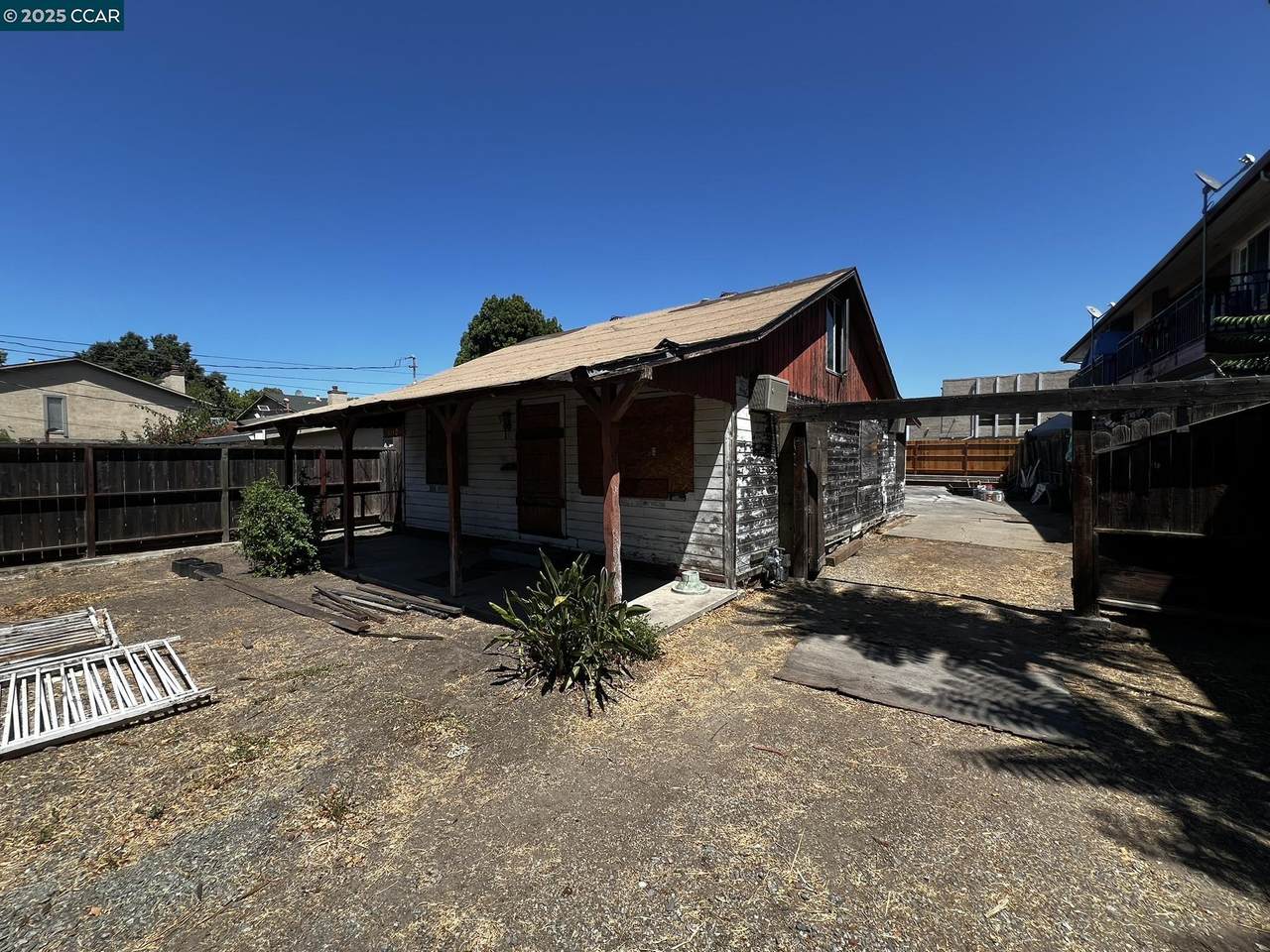 1110 Eureka Lane - Photo 1