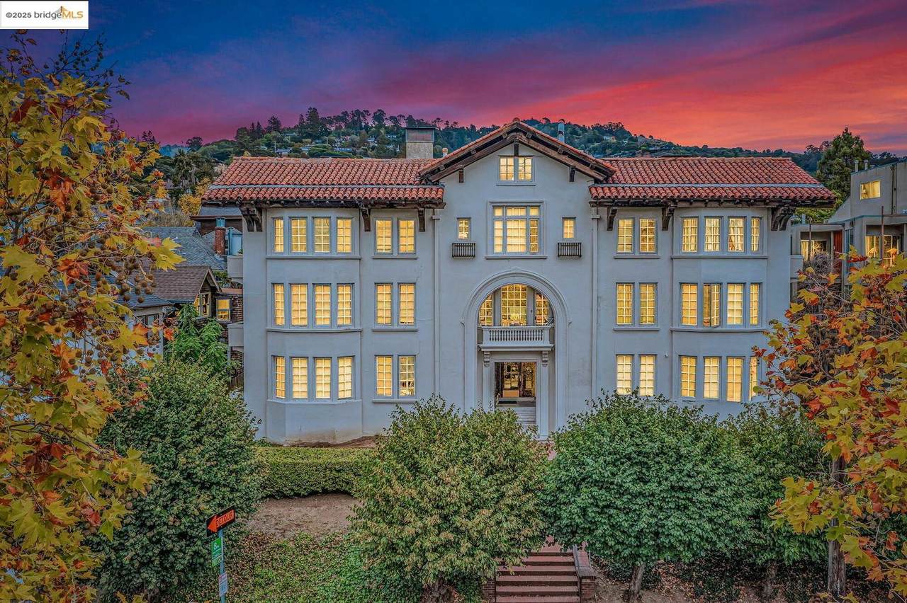 2409 College Ave - Photo 1