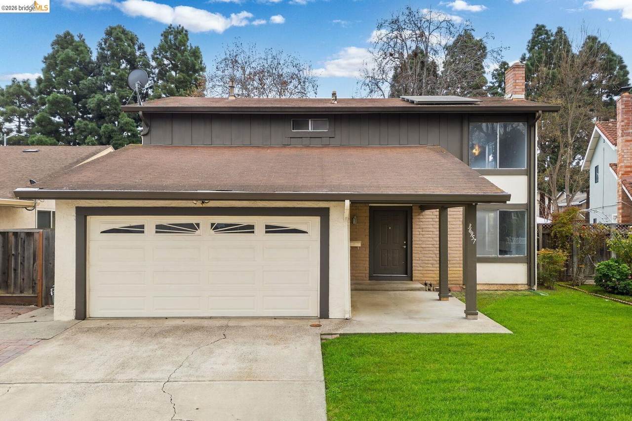 36957 Reynolds Dr - Photo 1