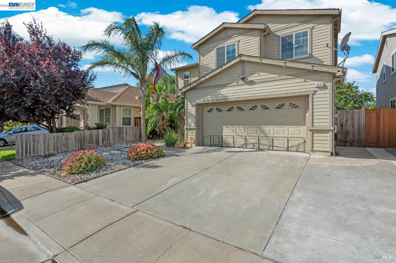 2541 Rowe Dr - Photo 1