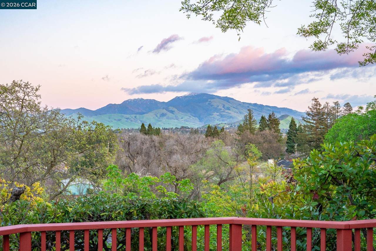 2081 Essenay Ave - Photo 1