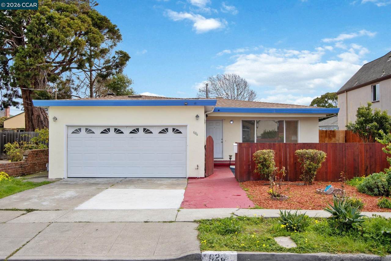 626 28Th St - Photo 1