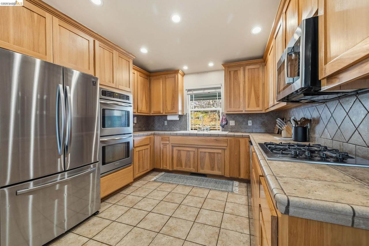 19095 North Dr - Photo 1