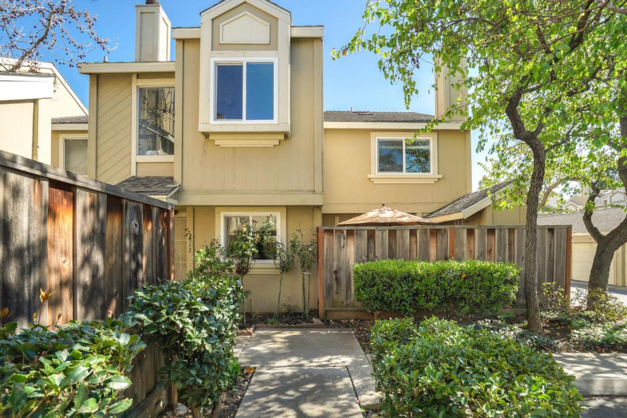 412 Tortola Way - Photo 1
