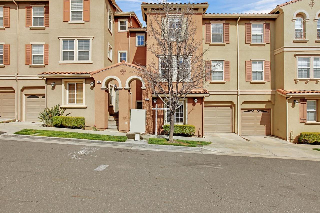 345 Mullinix Way - Photo 1