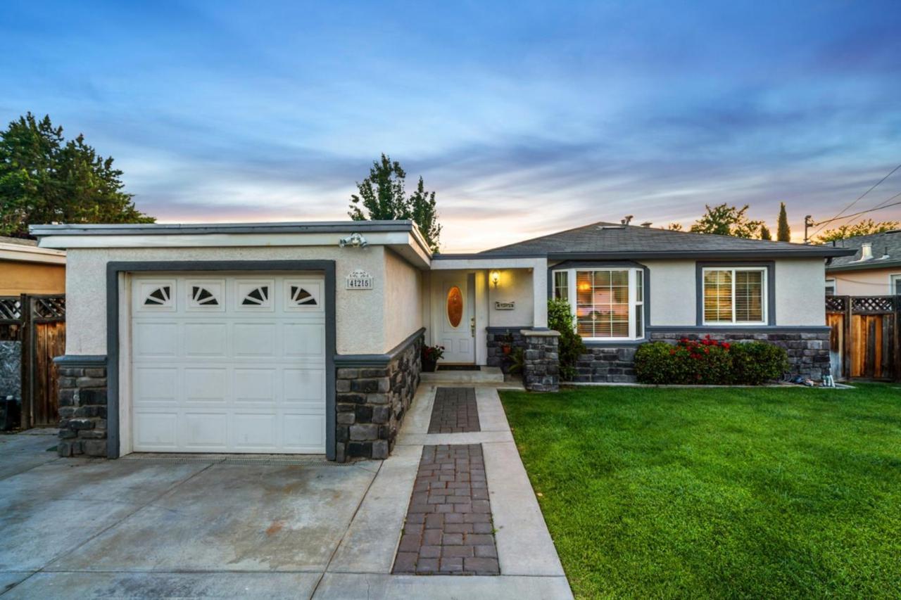 425 Andrews Street - Photo 1