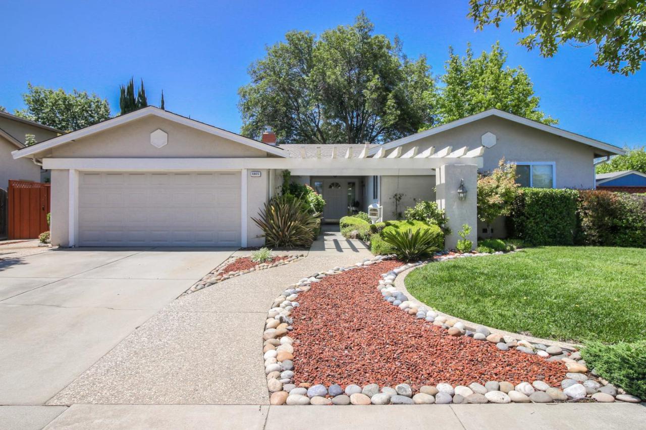 6805 Shearwater Drive - Photo 1