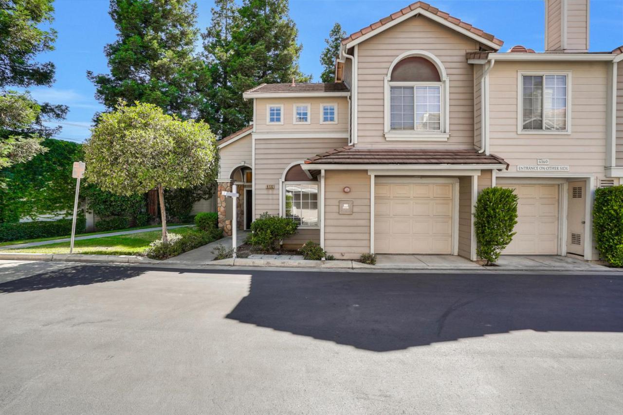 6132 Thicket Way - Photo 1