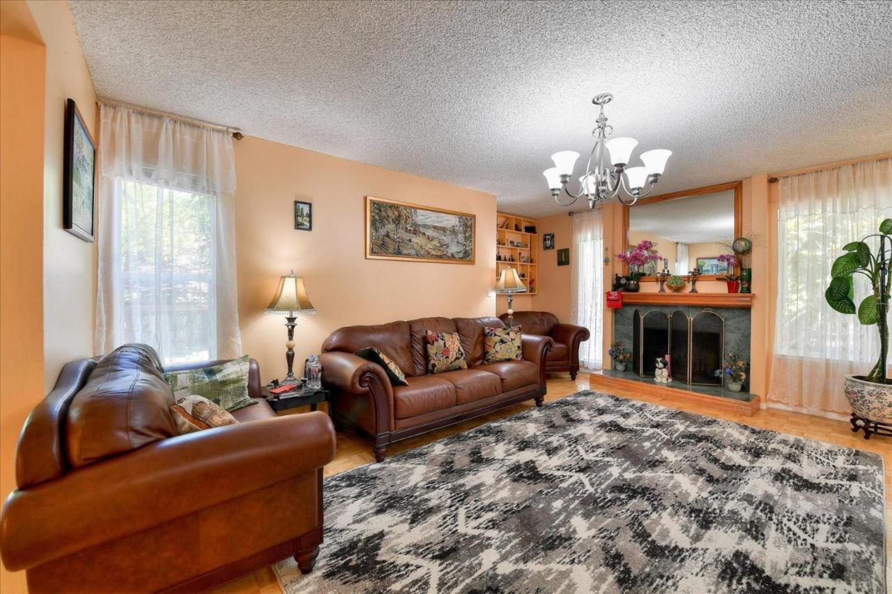 2120 Oak Creek Place - Photo 1