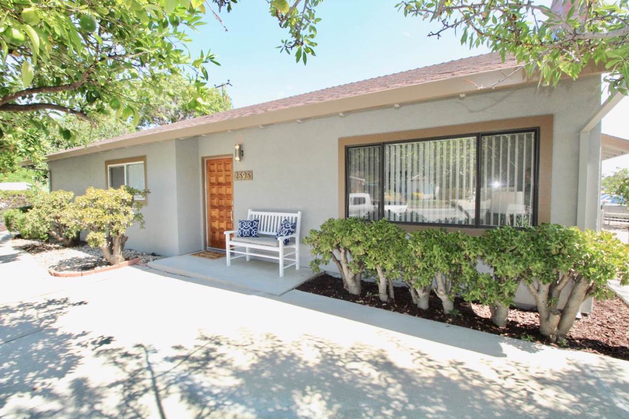 2595 Dixon Drive - Photo 1