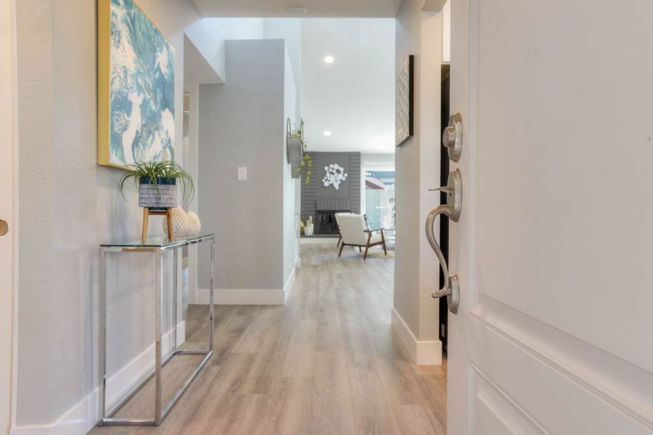 892 Cabot Lane - Photo 1