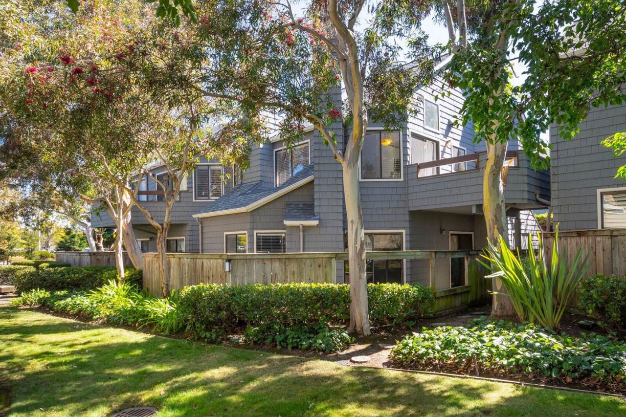 876 Wharfside Road - Photo 1