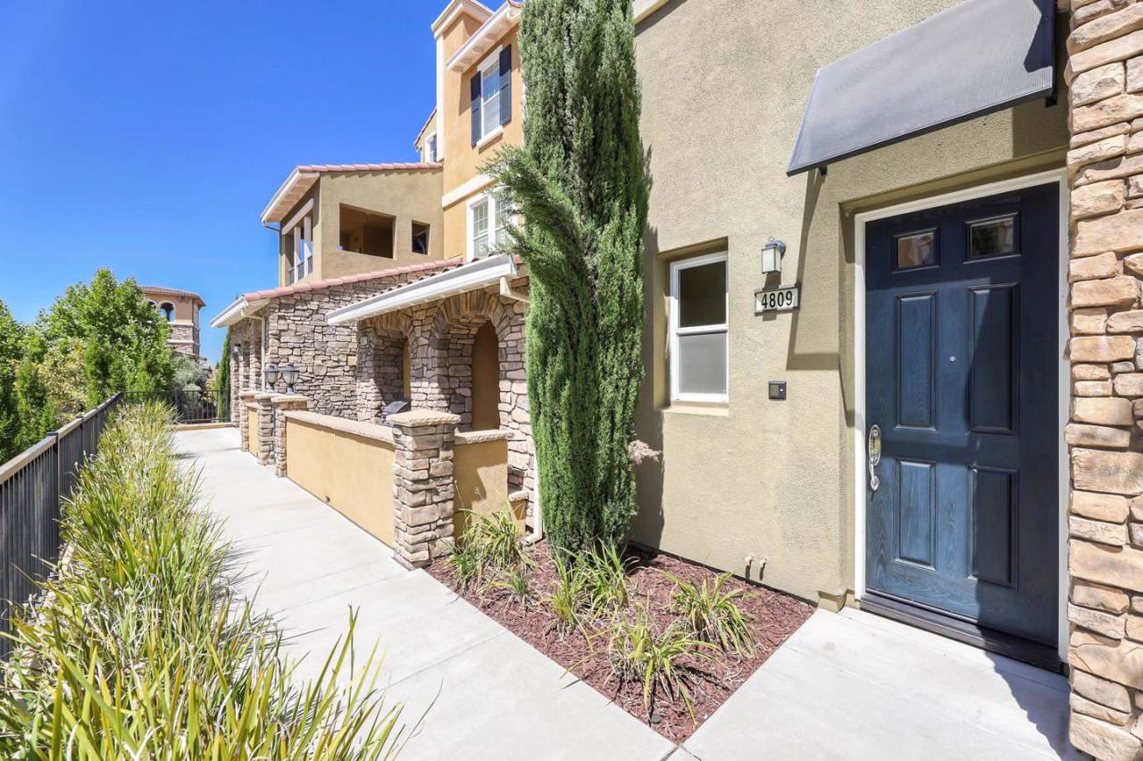 4809 Perugia Street - Photo 1