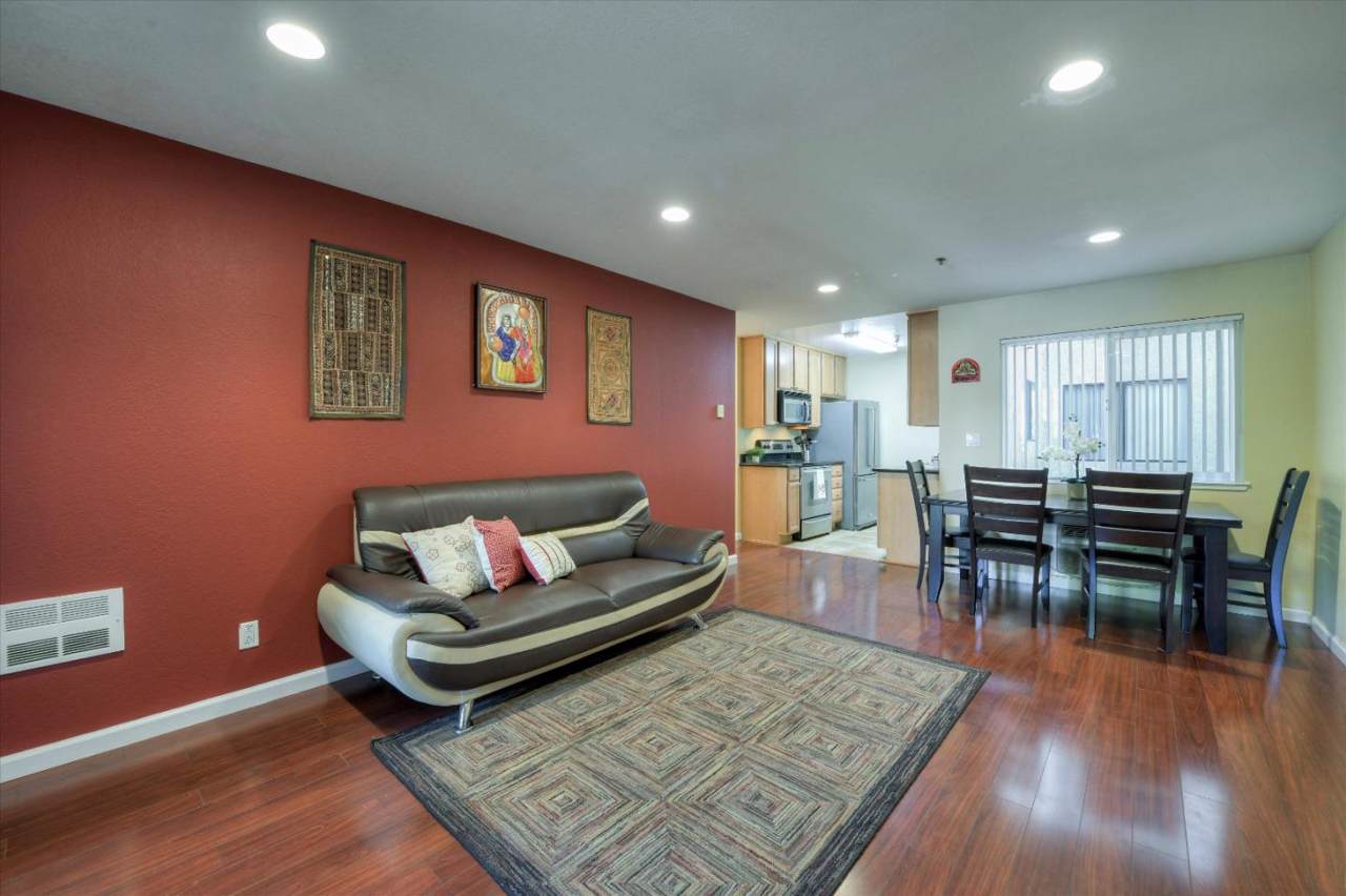 880 Fremont Avenue - Photo 1