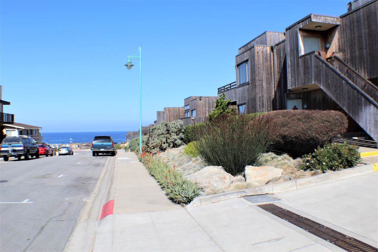 125 Surf Way - Photo 1