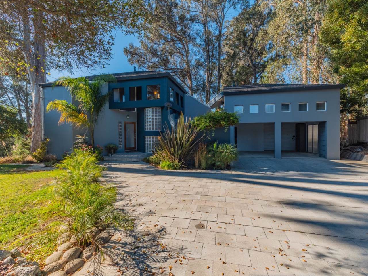 1572 San Andreas Road - Photo 1