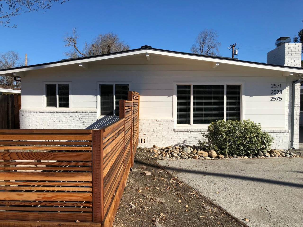 2571 Alma Street - Photo 1
