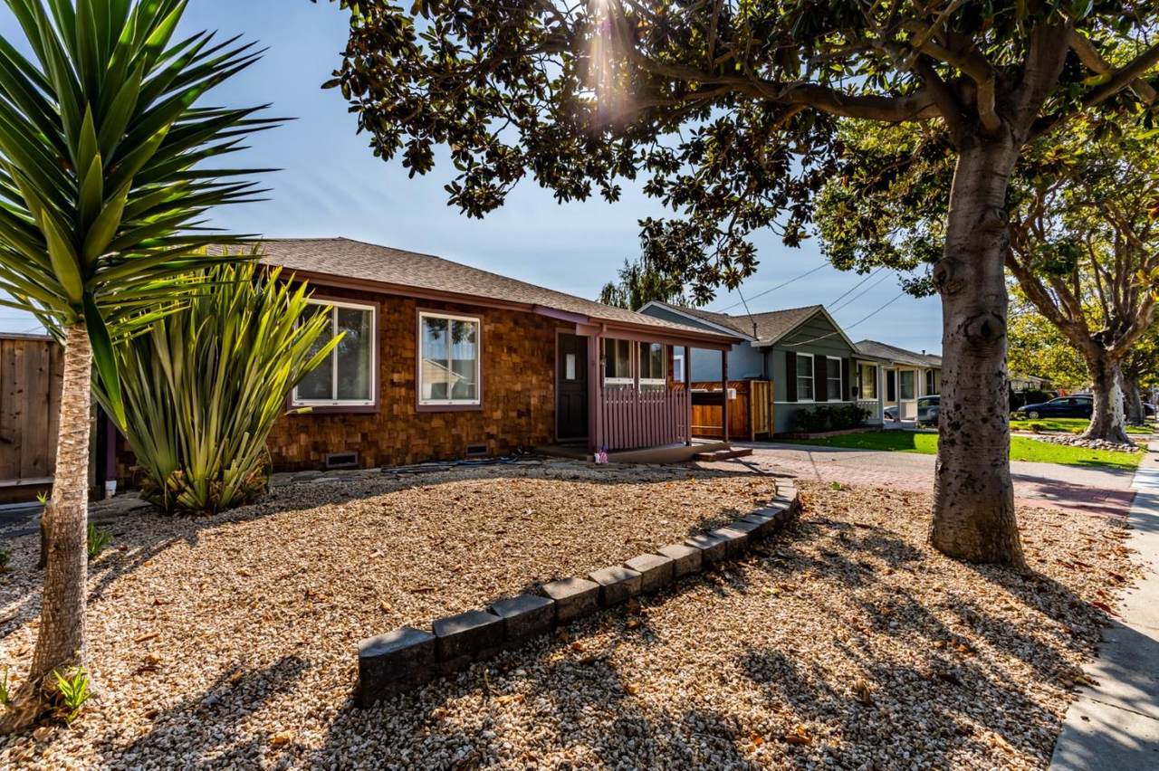 318 Beverly Avenue - Photo 1