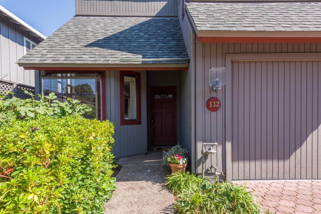 132 Amherst Avenue - Photo 1