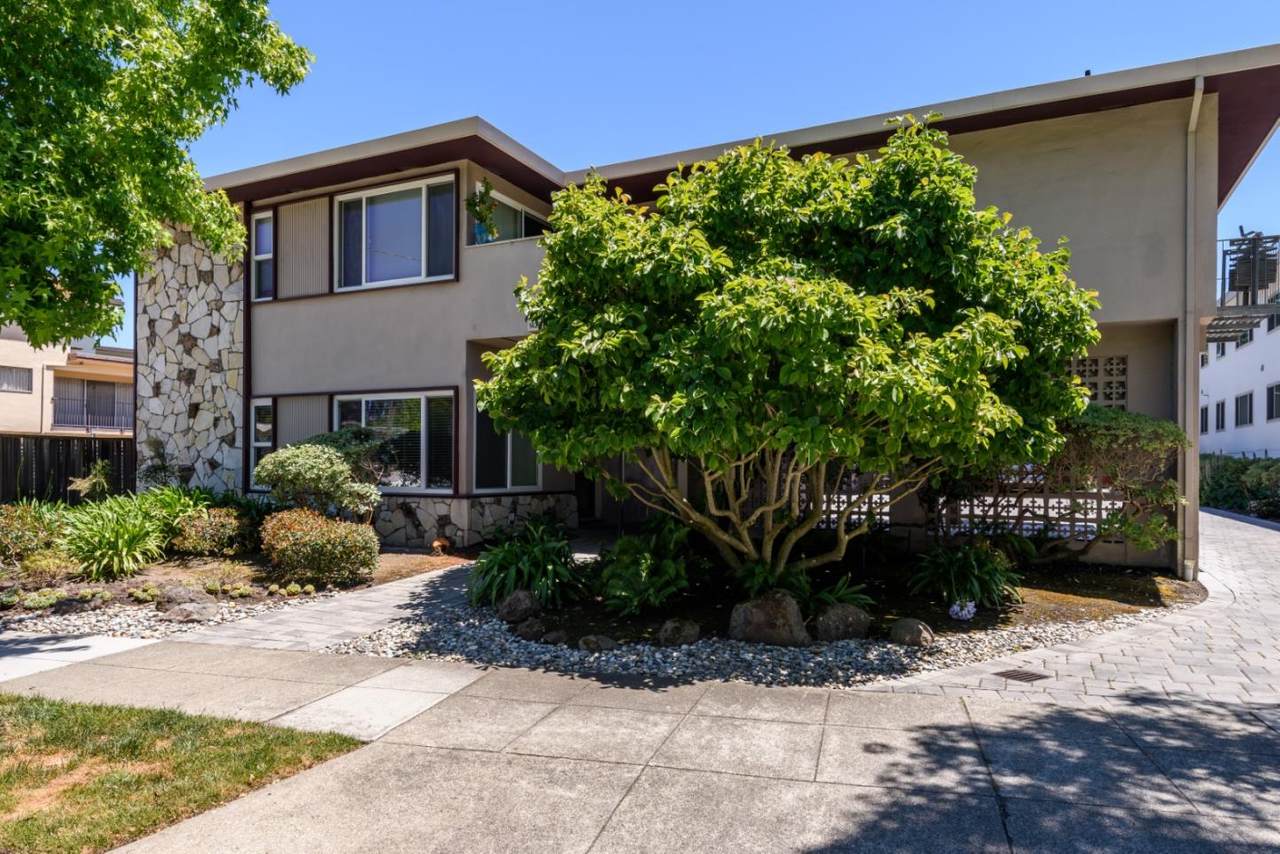 1437 Floribunda Avenue - Photo 1