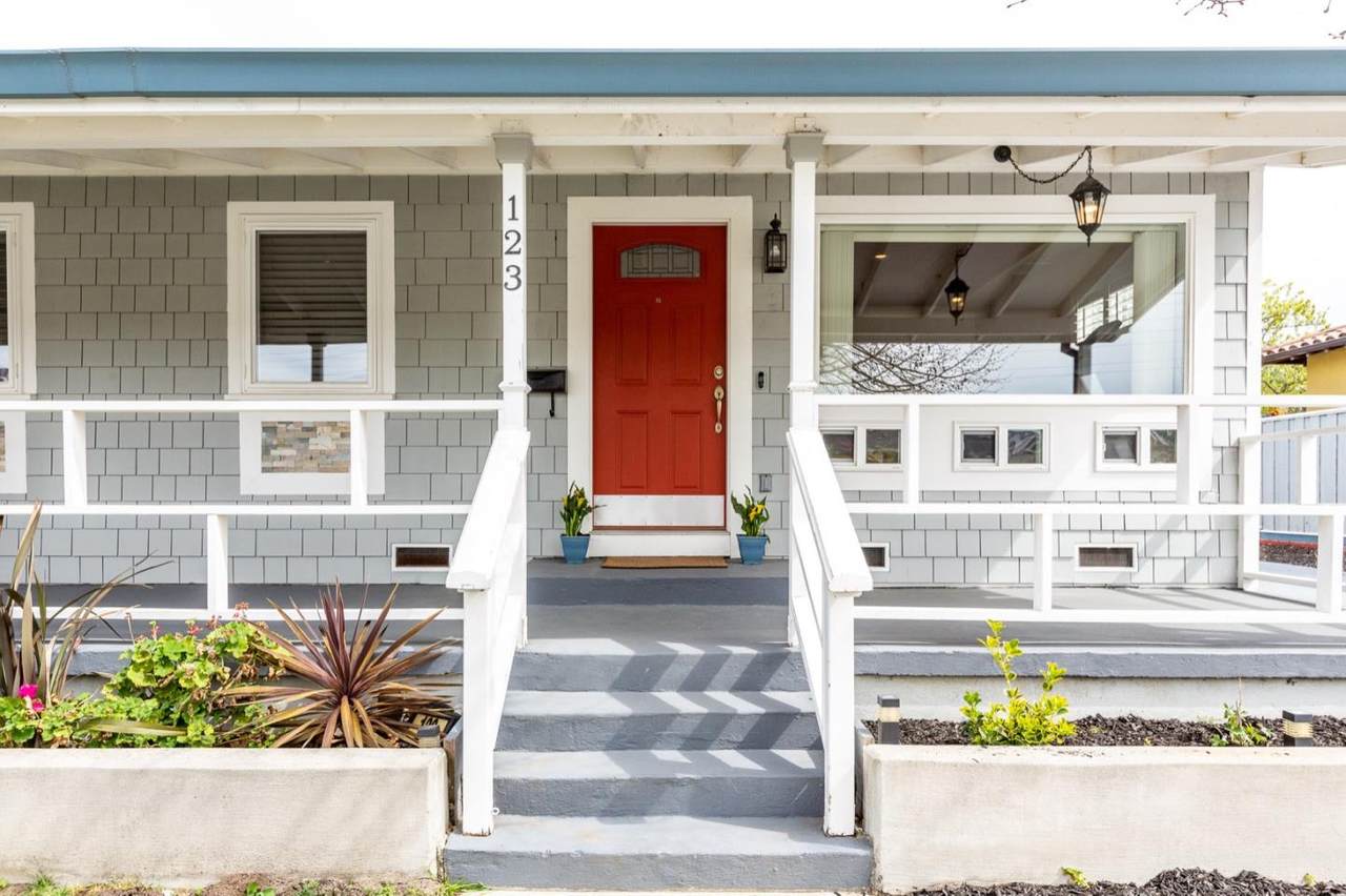 123 Loma Vista Drive - Photo 1