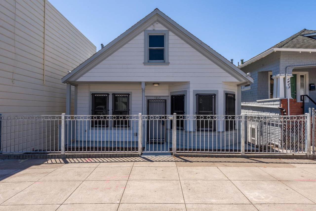 1463 Palou Avenue - Photo 1