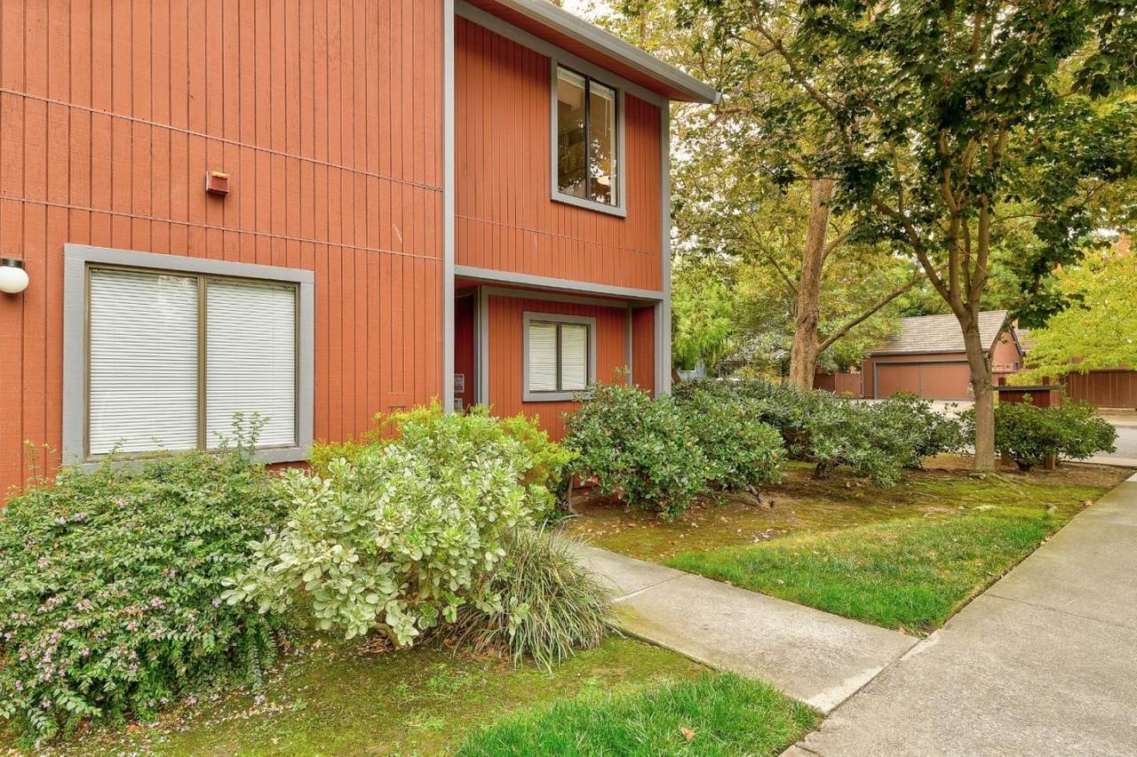 300 Central Avenue - Photo 1