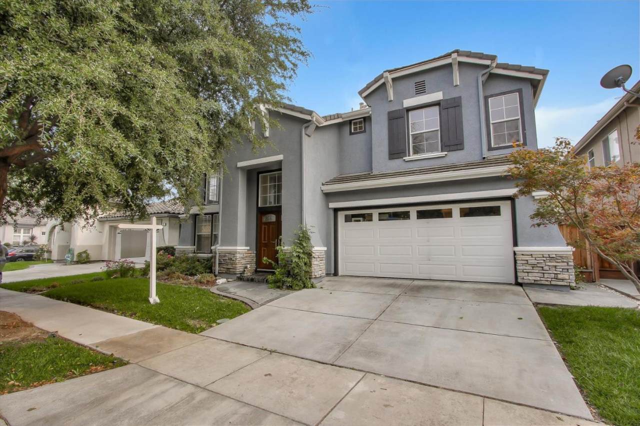 226 Primrose Drive - Photo 1