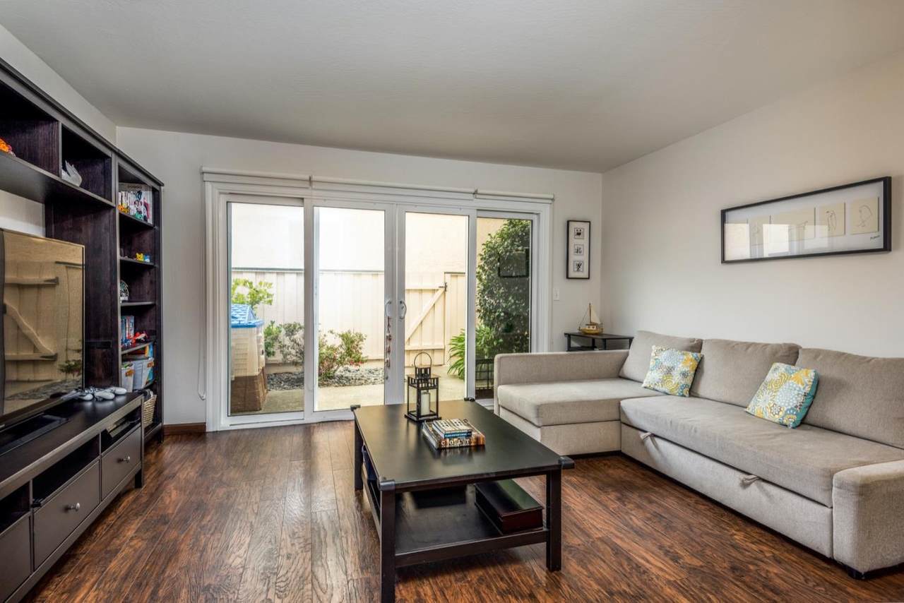 1360 Terra Nova Boulevard - Photo 1