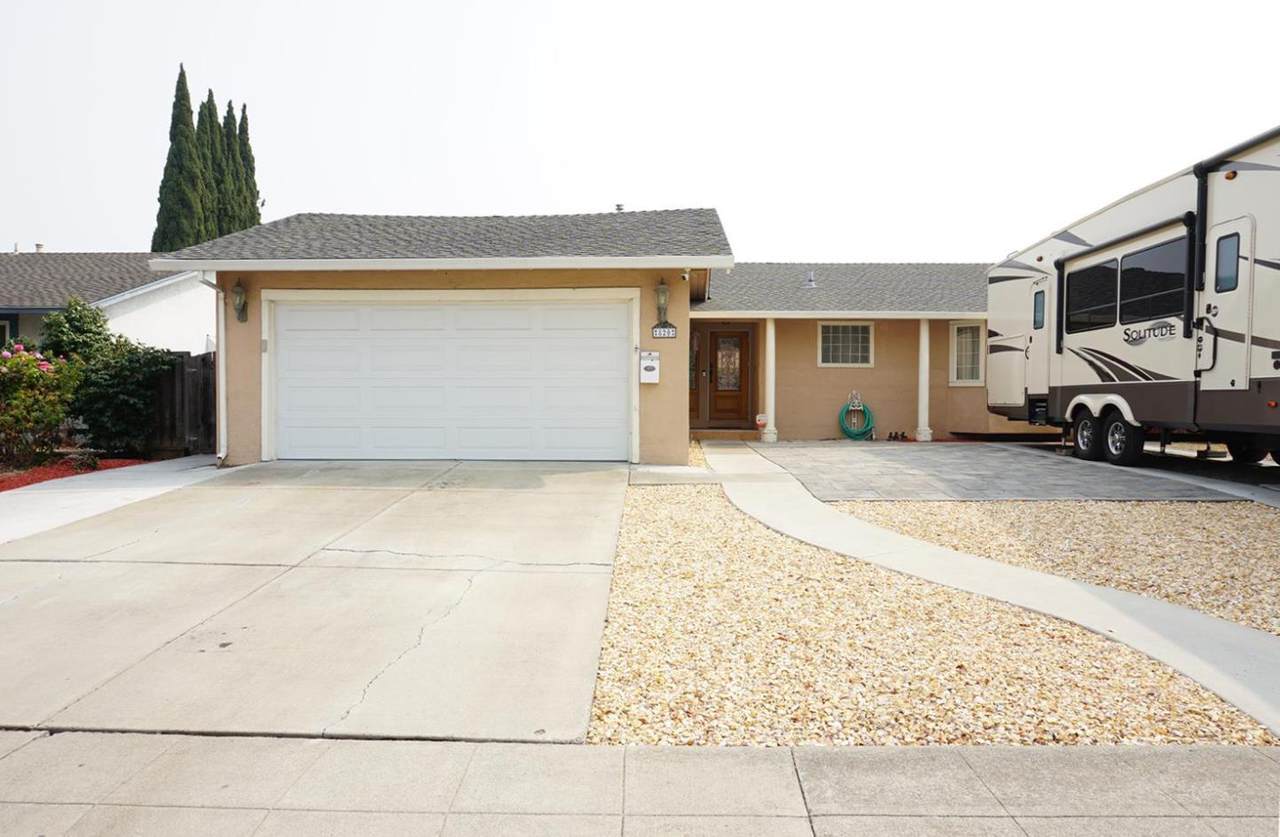 820 Horcajo Street - Photo 1