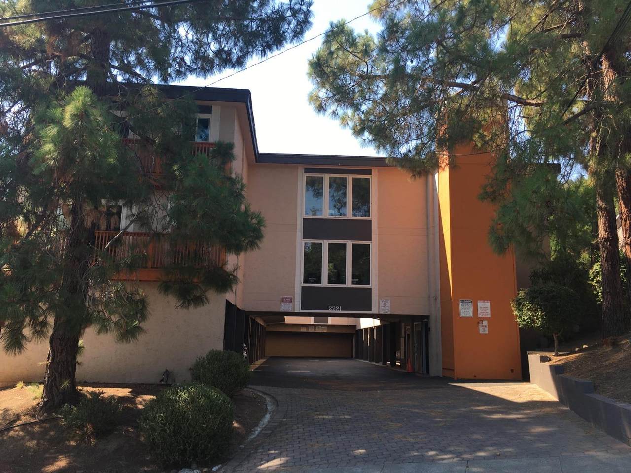 2221 Village Ct. - Photo 1
