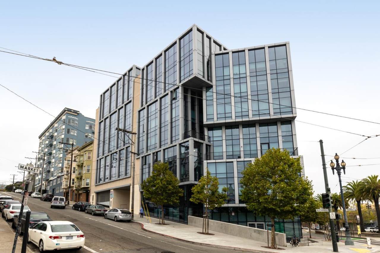 8 Buchanan Street - Photo 1