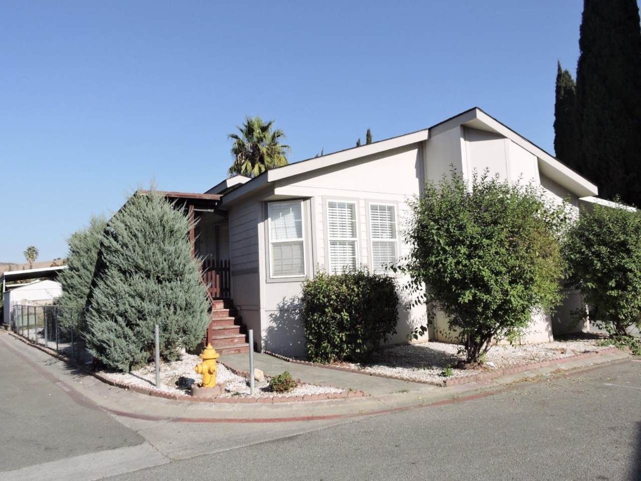 200 Ford Road - Photo 1