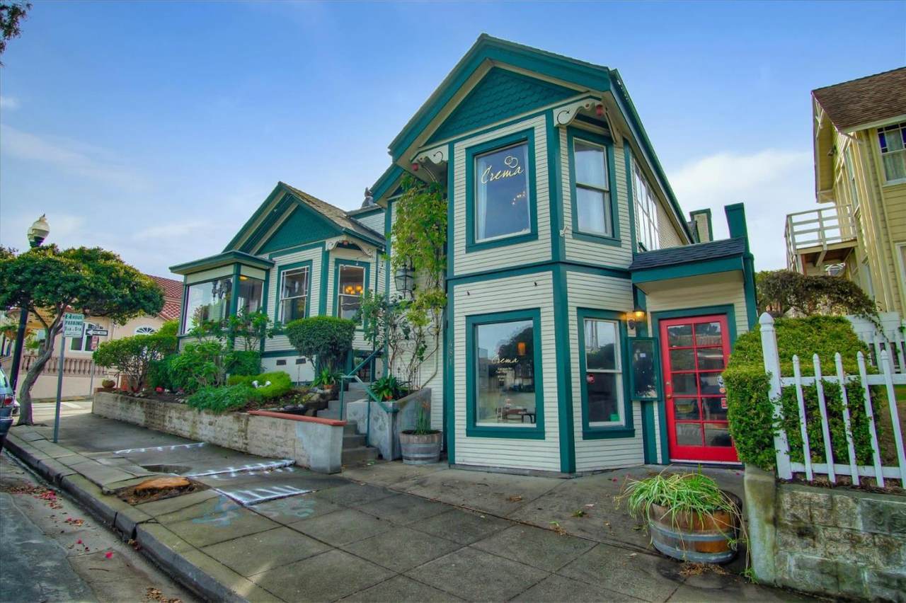 481 Lighthouse Avenue - Photo 1