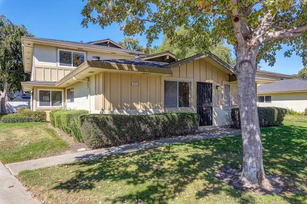 2221 Partridge Way - Photo 1