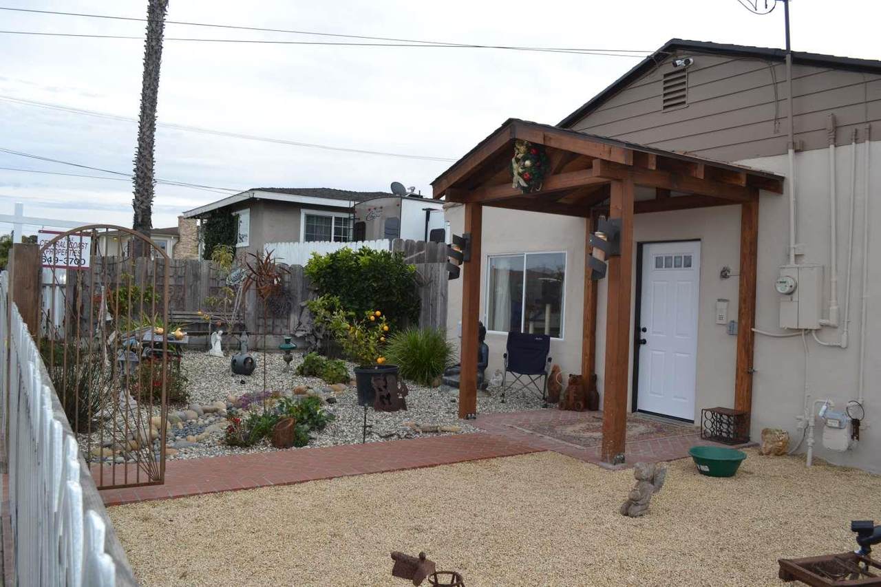 1190 Palm Avenue - Photo 1