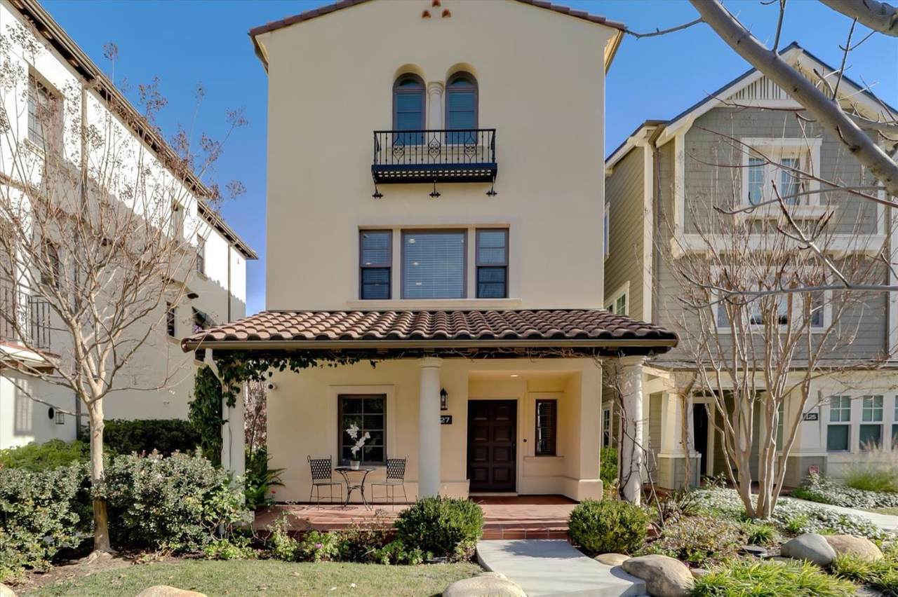 127 Easy Street - Photo 1