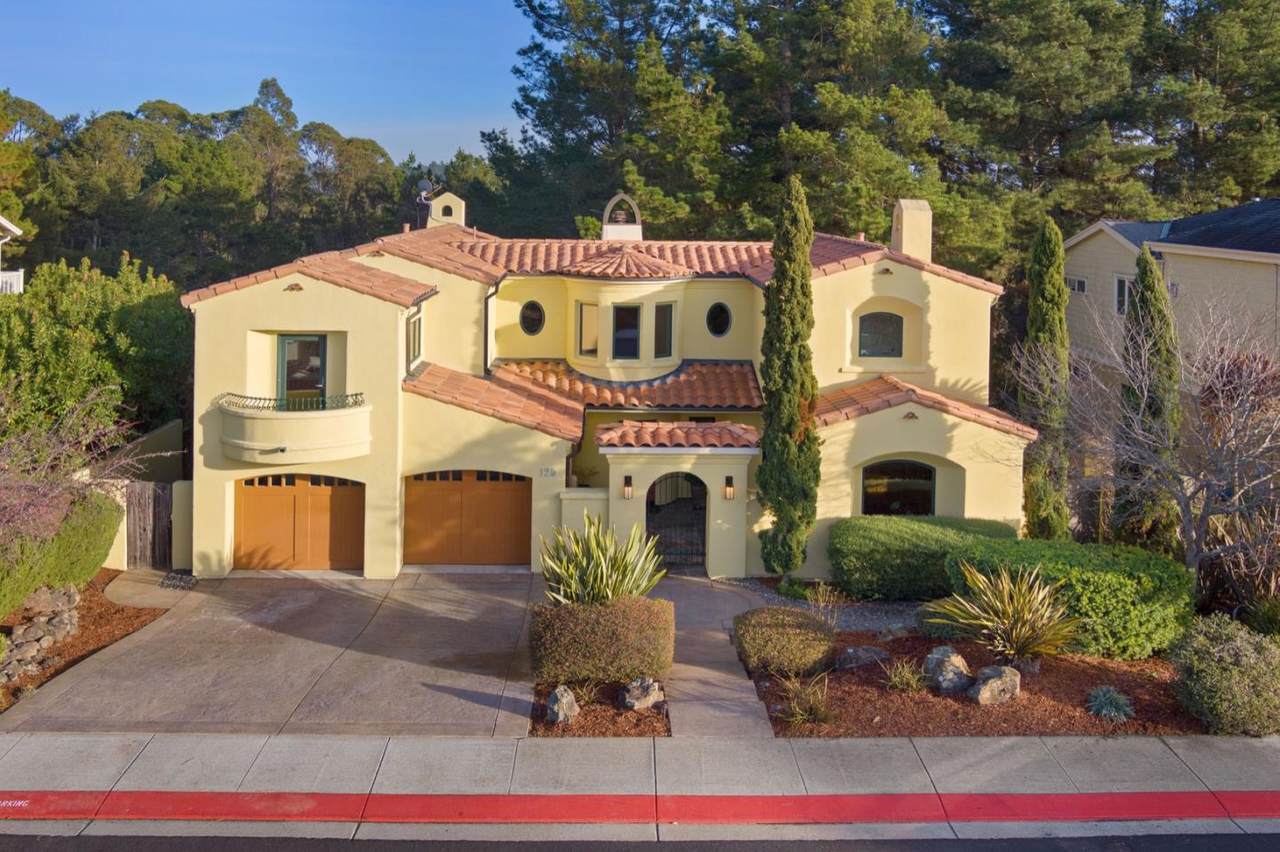 125 Zanzibar Drive - Photo 1