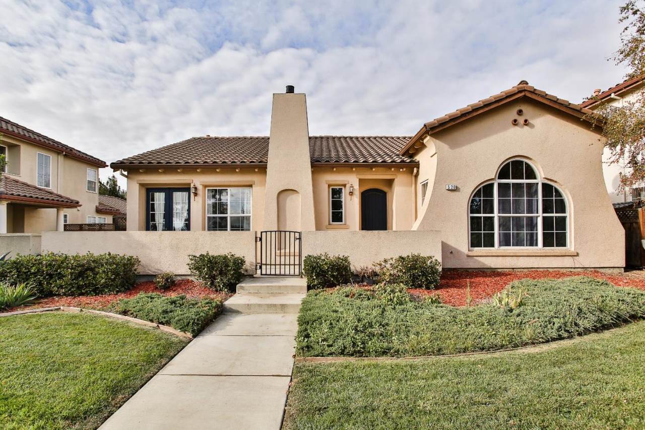 520 San Antonio Drive - Photo 1