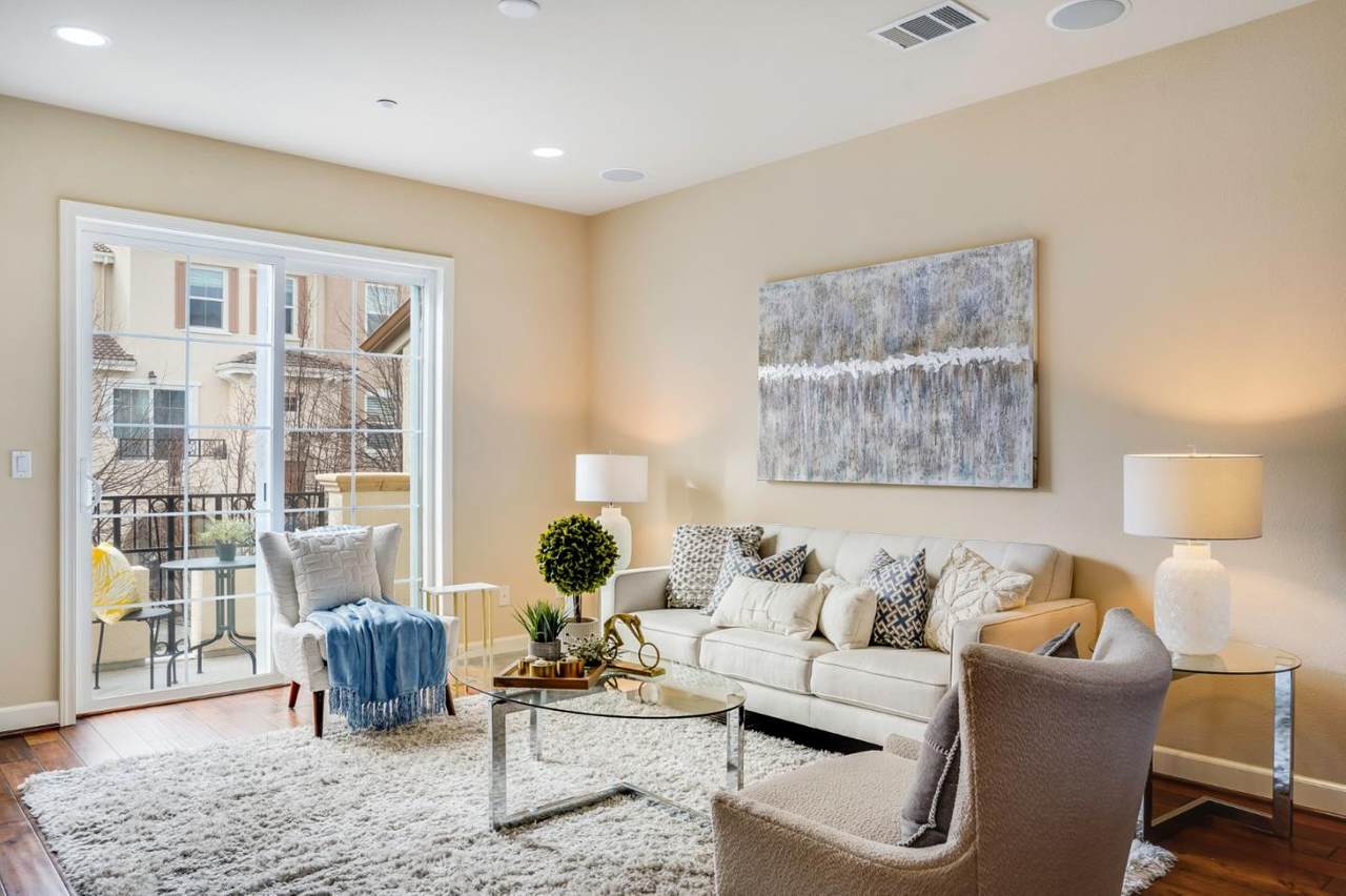 460 Wyeth Street - Photo 1