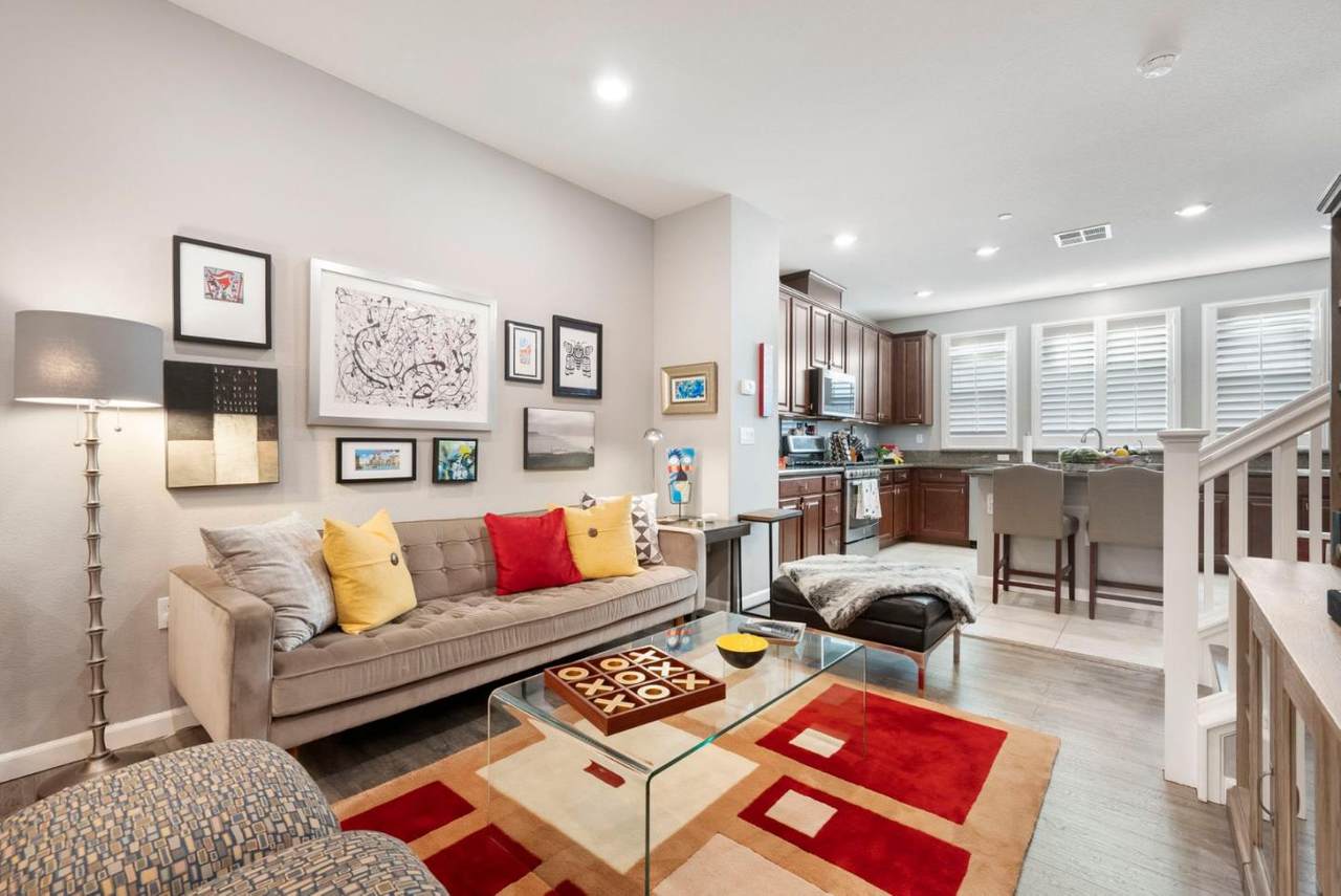 201 Rosarno Court - Photo 1